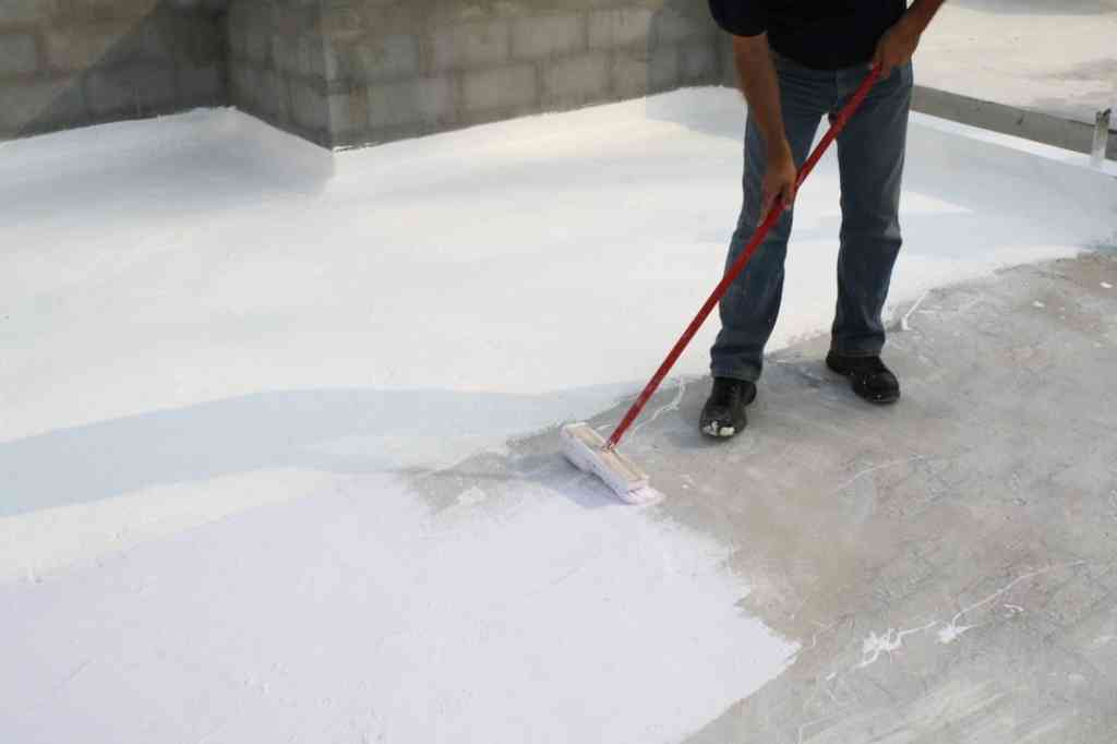 Untuk Dak Beton, Pilih Cat Pelapis Anti Bocor yang Tepat dengan 5 Tips Ini